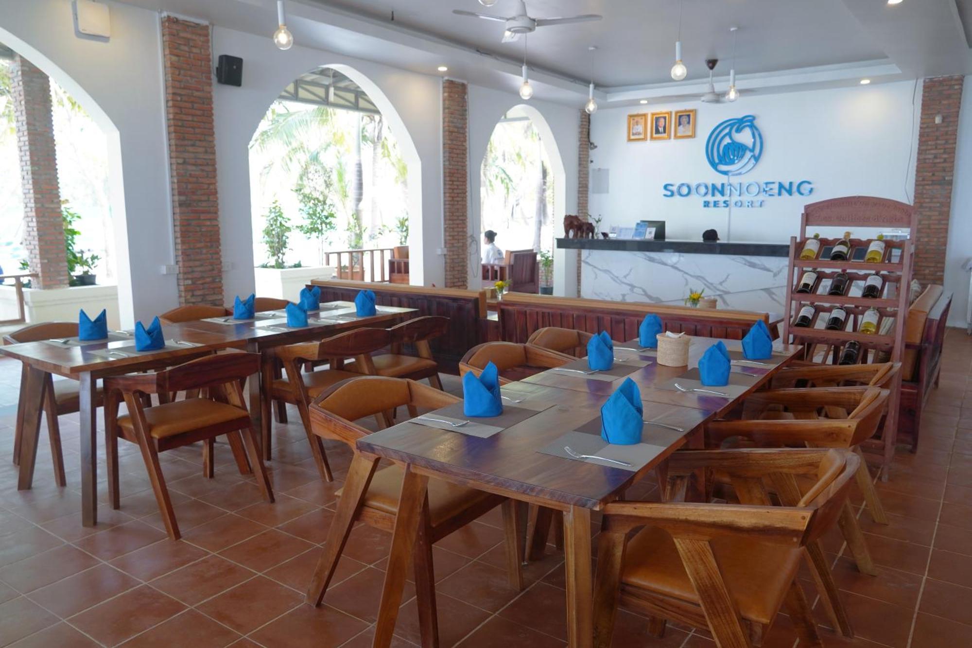 Soonnoeng Resort Koh Rong Sanloem Exteriör bild